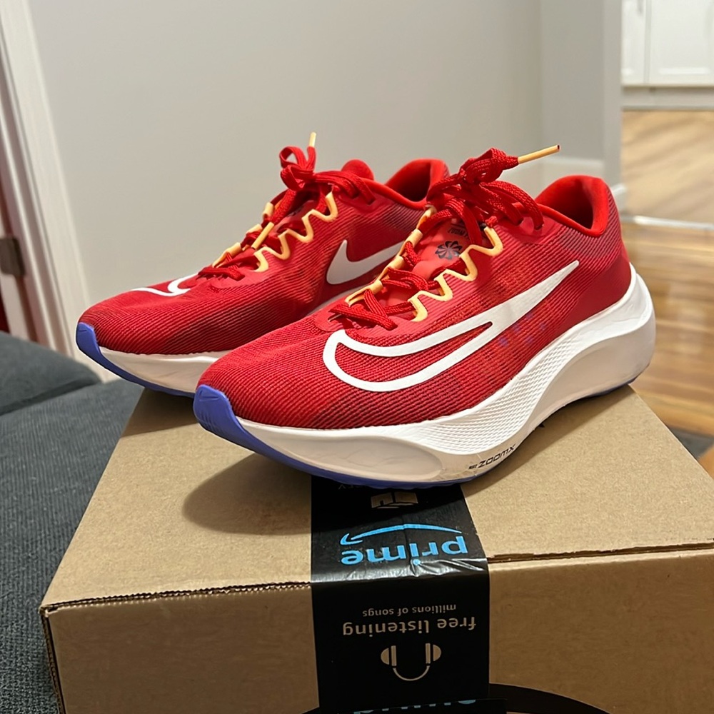 Size 9 University Red Nike Zoom Fly 5 with Zoom X Foam